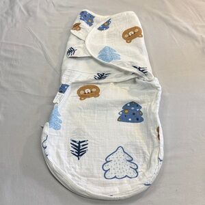 ⭐️ Ansomer - Cotton Baby Swaddle with Bear and Tree Print w/ zipped bottom